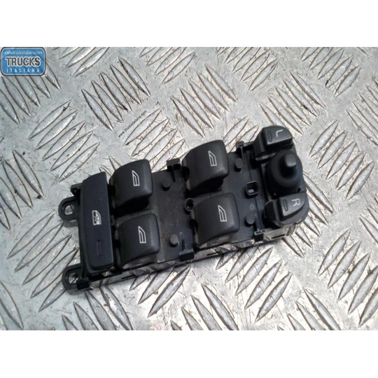VARIOUS SWITCHES AND BUTTONS A
 VOLVO V70 2007>2011 used