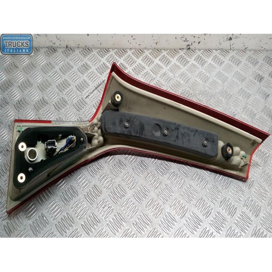 FARO POST INTERNO LED DESTRO VOLVO V70 2007>2011 usato