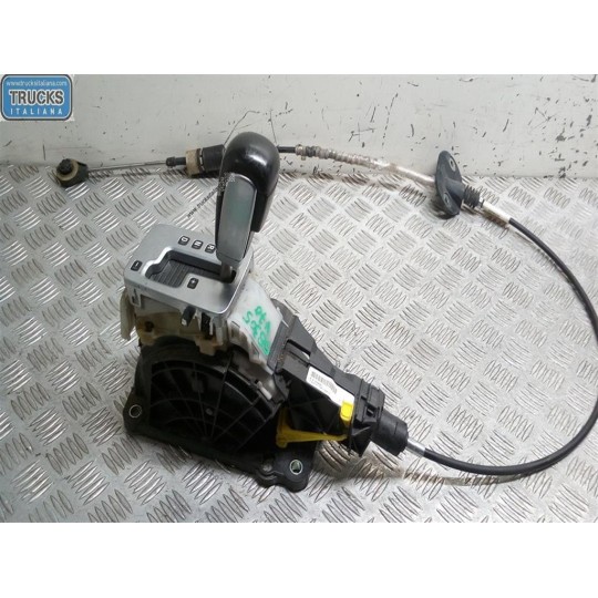 LEVER VOLVO V70 2007>2011 used