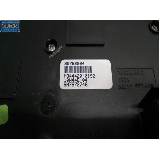 AC CONTROL UNIT VOLVO V70 2007>2011 used