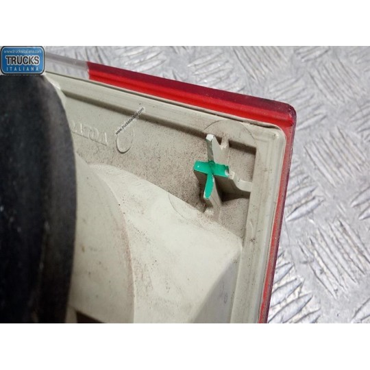 FARO POST INTERNO LED SINISTRO VOLVO V70 2007>2011 usato