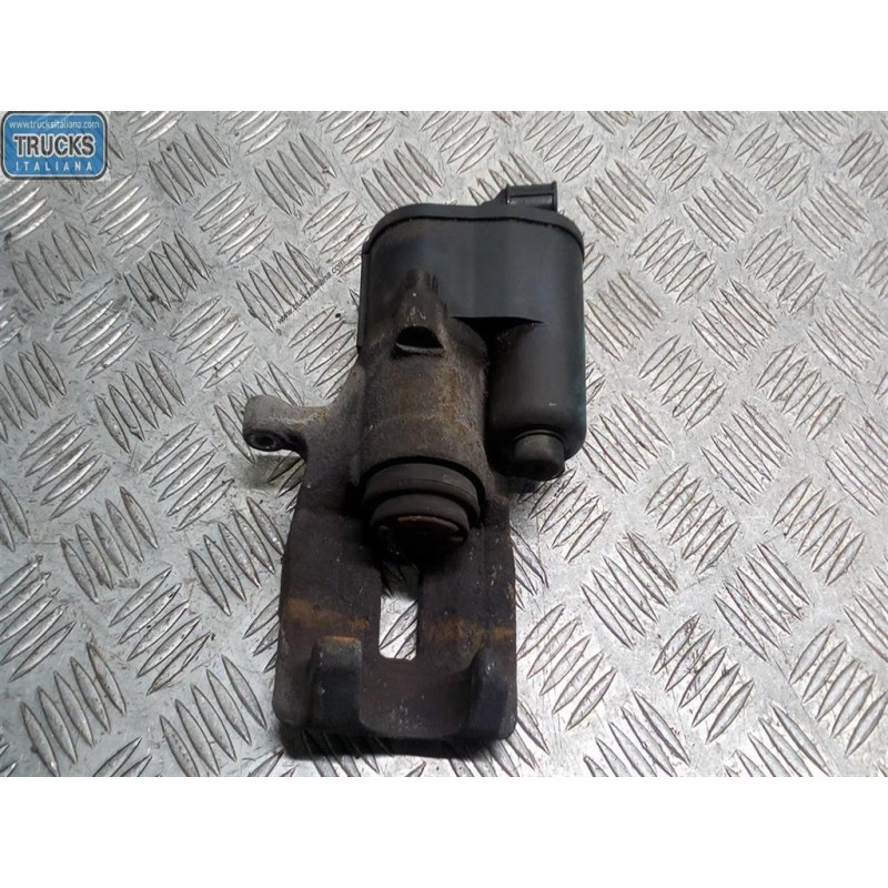 VOLVO PINZA POSTERIORE SINISTRA VOLVO V70 2007>2011 usato