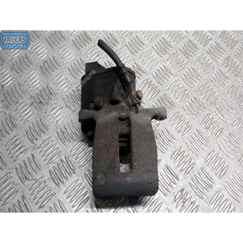 VOLVO PINZA POSTERIORE SINISTRA VOLVO V70 2007>2011 usato