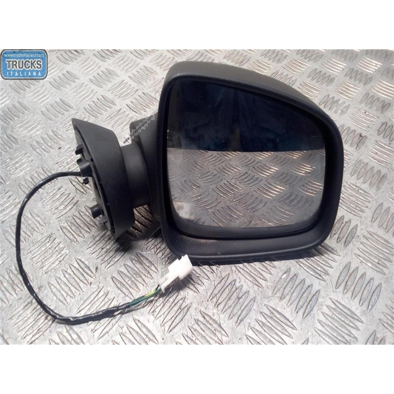DACIA REARVIEW RIGHT  DACIA Logan 2004>2008 used