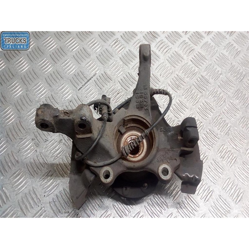 OPEL MONTANTE COMPLETO DESTRO OPEL Corsa D 2010>2014 usato