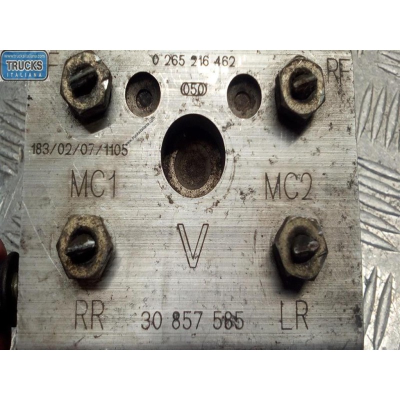 VOLVO GRUPPO ABS VOLVO S40 V40 1996>2000 usato