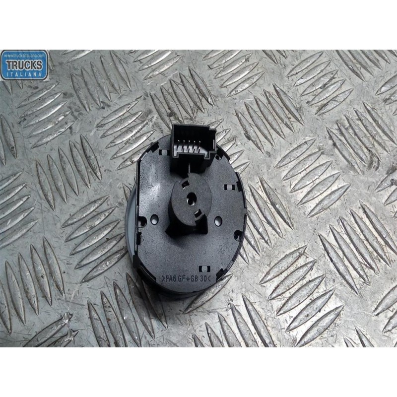 VOLKSWAGEN BLOCK LOGHTS  VOLKSWAGEN Golf 5 2003>2008 used