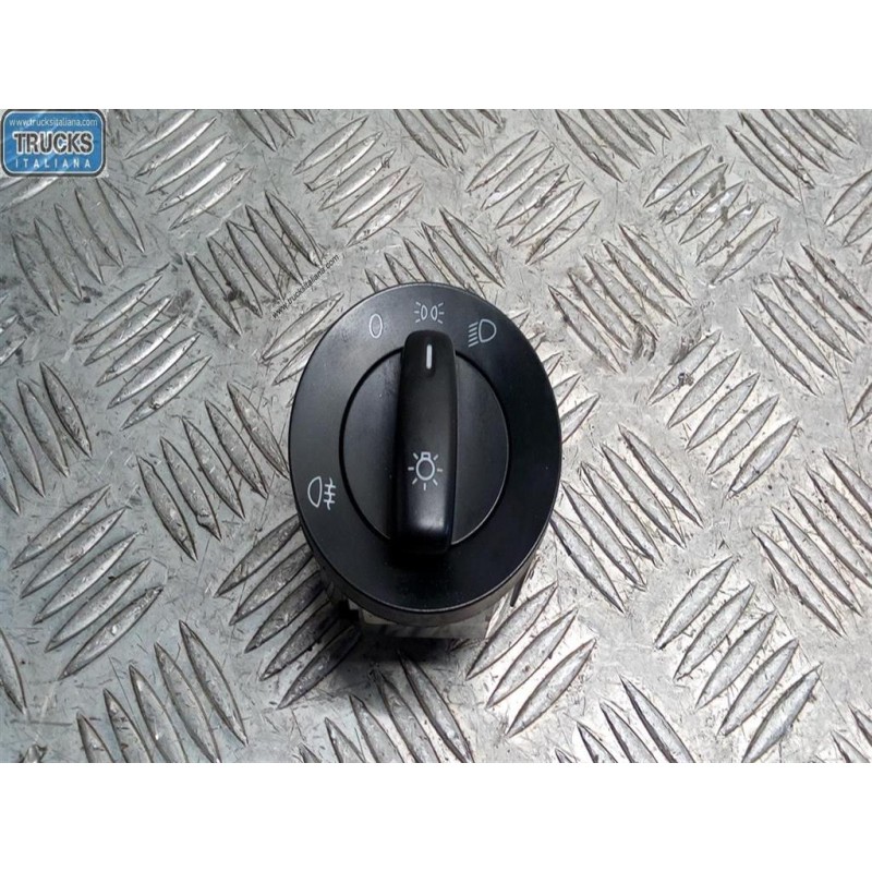 VOLKSWAGEN BLOCCO LUCI VOLKSWAGEN Golf 5 2003>2008 usato