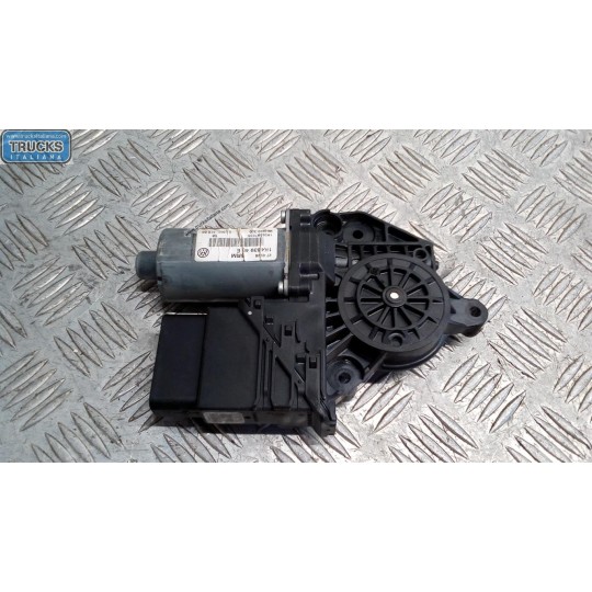 BACK LEFT POWERED WINDOWS  VOLKSWAGEN Golf 5 2003>2008 used