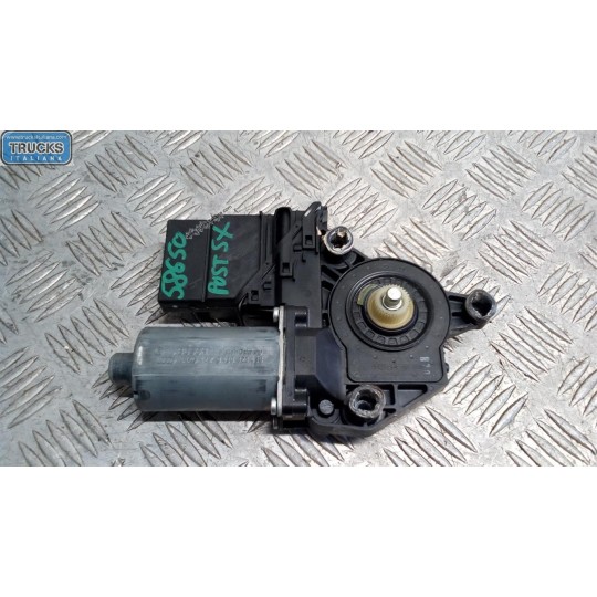 BACK LEFT POWERED WINDOWS  VOLKSWAGEN Golf 5 2003>2008 used