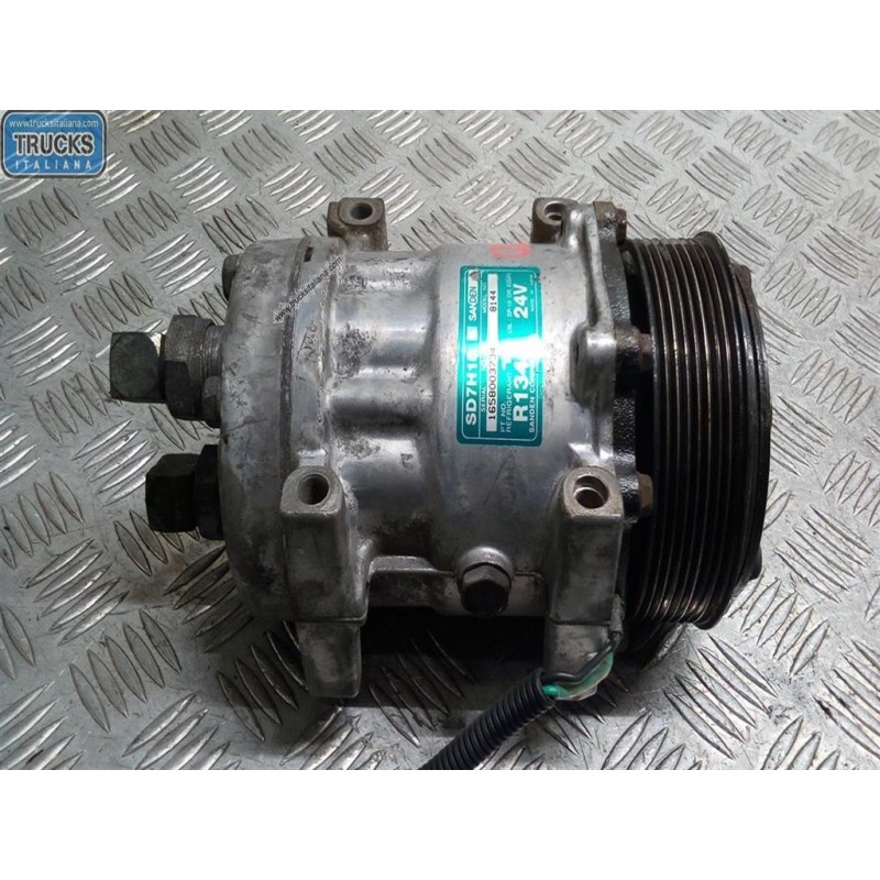 IVECO COMPRESSORE ARIA CONDIZIONATA IVECO EUROCARGO 2005>2008 usato