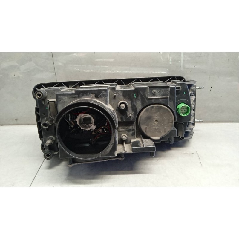 IVECO LEFT HEADLIGHT XENO LAMP  IVECO Stralis 2013> used