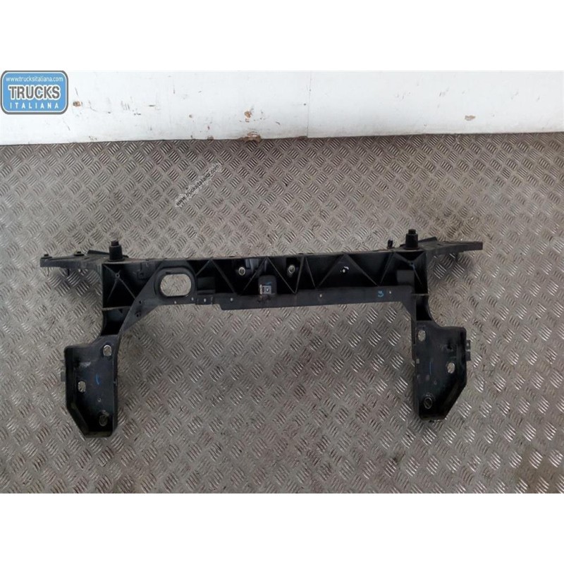 RENAULT RIVESTIMENTO ANTERIORE COMPLETO RENAULT Clio 2005>2009 usato