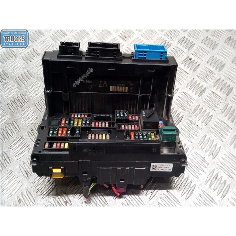 BMW FUSE BOX BMW Serie 5 (F10/F11) 2010> used