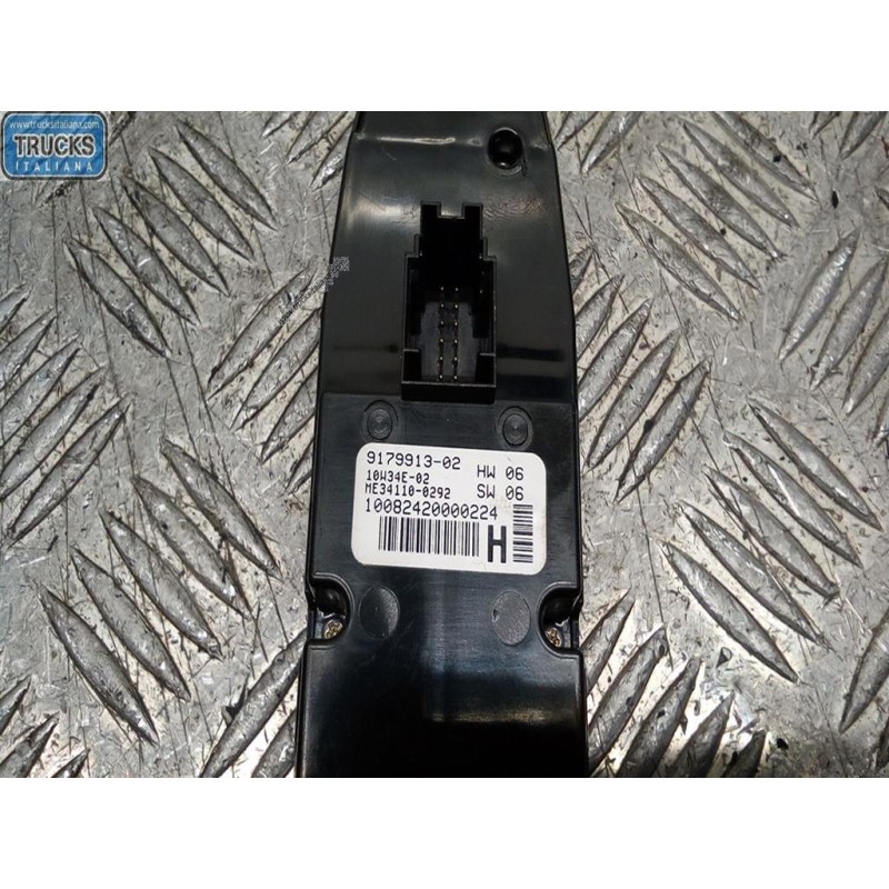 BMW VARIOUS SWITCHES AND BUTTONS A
 BMW Serie 5 (F10/F11) 2010> used