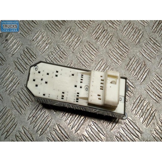 VARIOUS SWITCHES AND BUTTONS A
 TOYOTA Yaris 2011>2014 used