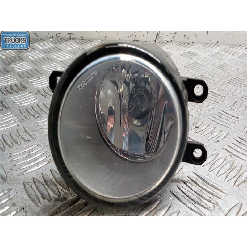 TOYOTA LEFT FOG LIGHT LAMP TOYOTA Yaris 2011>2014 used
