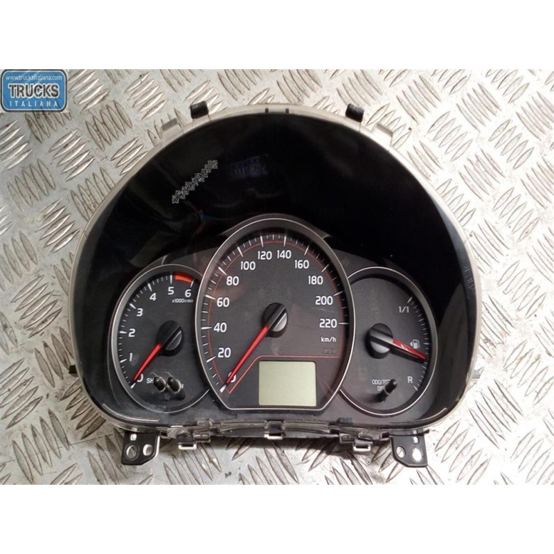 TOYOTA INSTRUMENT PANEL TOYOTA Yaris 2011>2014 used