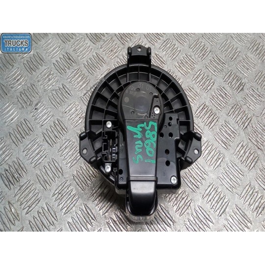 MOTORINO VENTILAZIONE INTERNA TOYOTA Yaris 2011>2014 usato