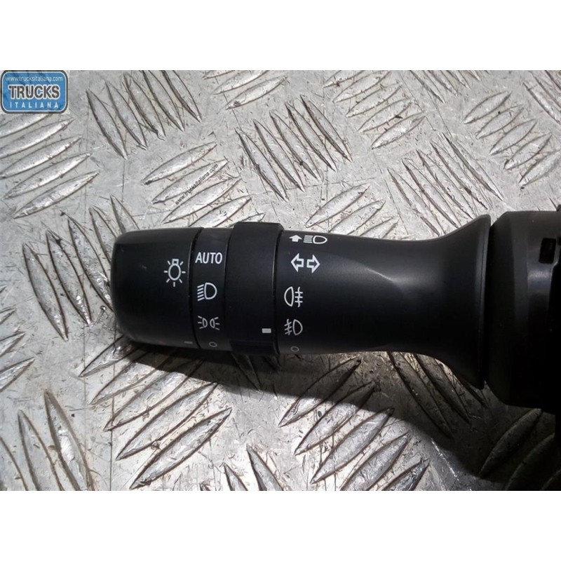 TOYOTA DEVIOLUCI TOYOTA Yaris 2011>2014 usato