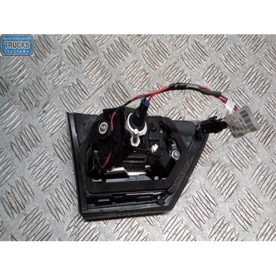 FARO POST INTERNO LED DESTRO RENAULT Clio 2012>2016 usato