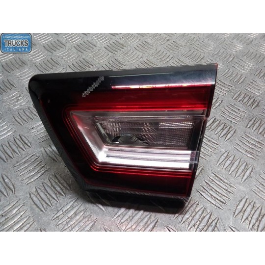 FARO POST INTERNO LED DESTRO RENAULT Clio 2012>2016 usato
