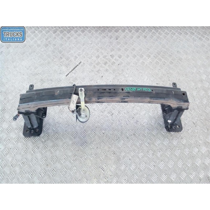 FORD TRAVERSA ANTERIORE PARAURTO FORD Fiesta 2002>2005 usato