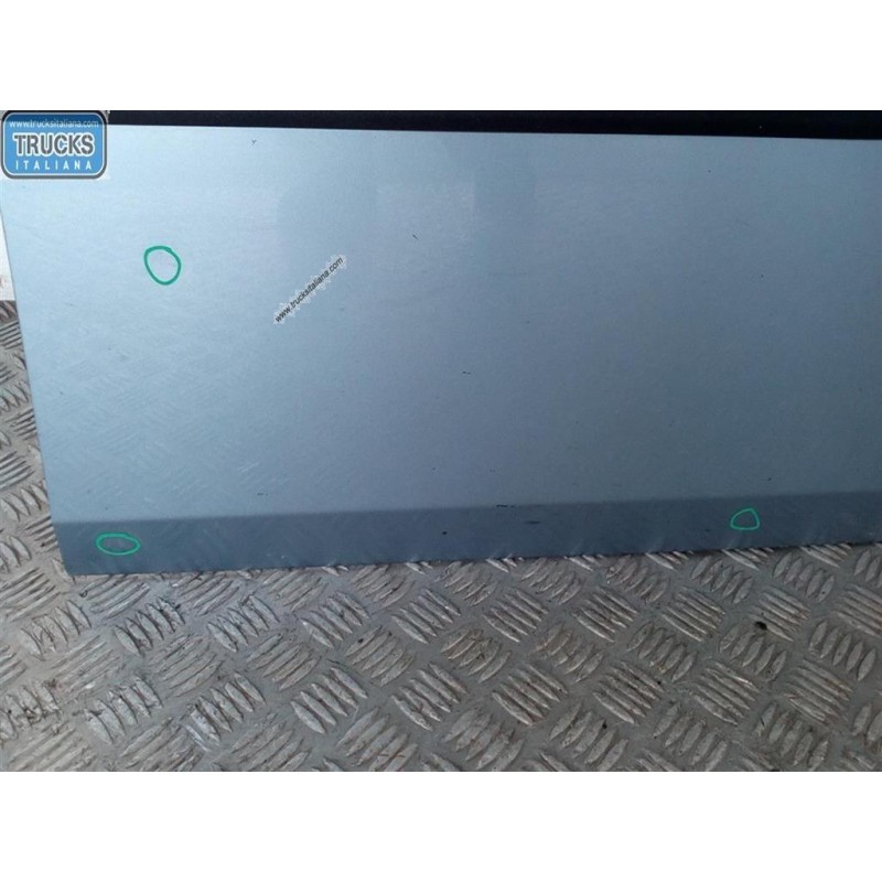 FORD PORTA ANTERIORE DESTRA FORD Fiesta 2002>2005 usato