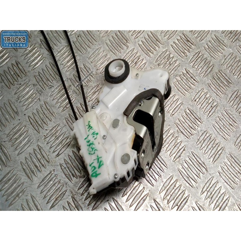TOYOTA LATCH LOCK TOYOTA Yaris 2011>2014 used