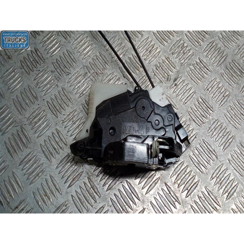 TOYOTA SERRATURA SCROCCO TOYOTA Yaris 2011>2014 usato