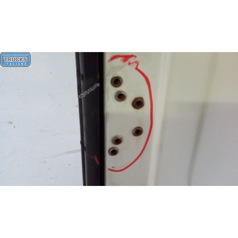 FIAT PORTACARICO POST DESTRO FIAT Doblo' 2005>2009 usato