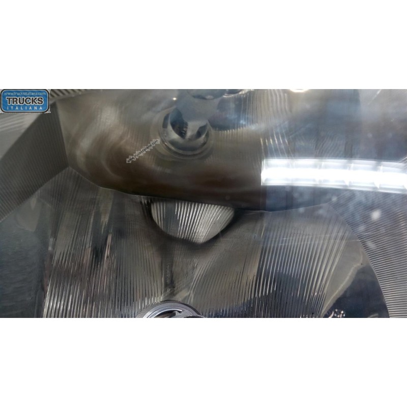 MAN RIGHT HEADLIGHT MAN TG-A 2000>2007 used