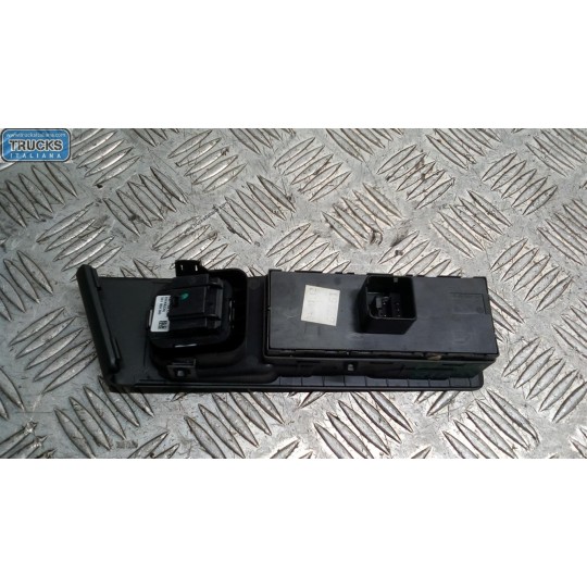 VARIOUS SWITCHES AND BUTTONS A
 VOLKSWAGEN Passat 2010>2014 used