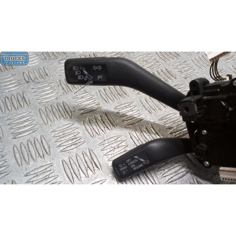 VOLKSWAGEN DEVIOLUCI VOLKSWAGEN Passat 2010>2014 usato