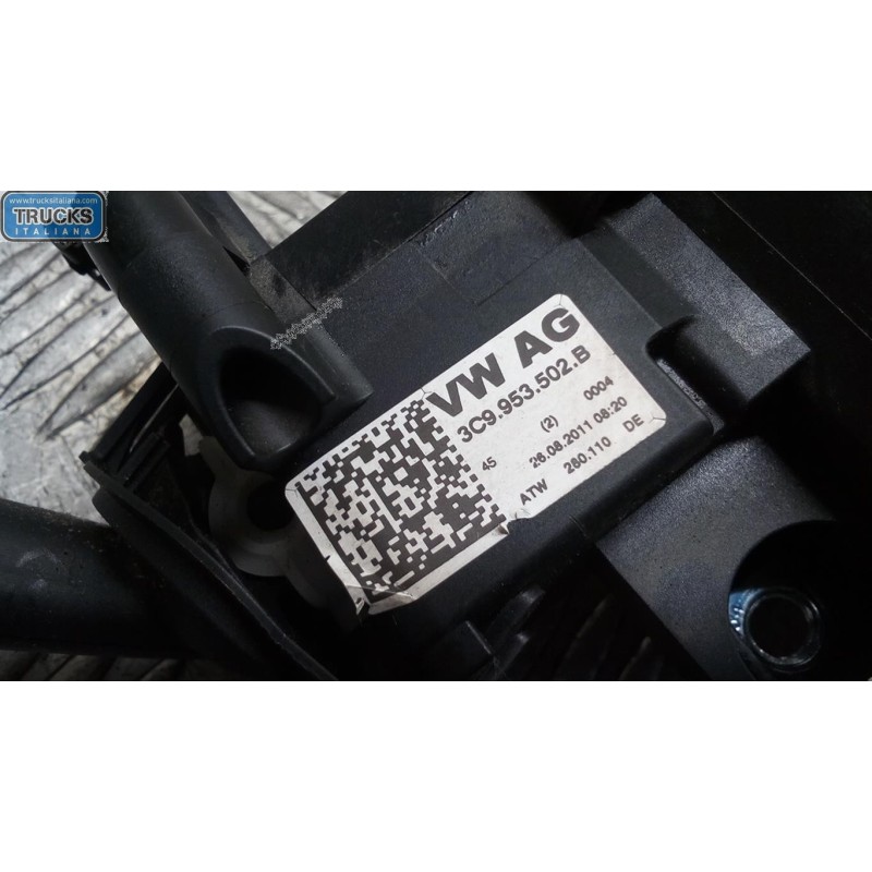 VOLKSWAGEN DEVIOLUCI VOLKSWAGEN Passat 2010>2014 usato