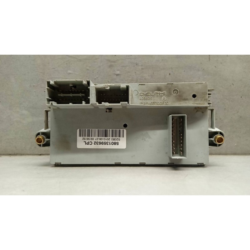 IVECO SCATOLA FUSIBILI IVECO Daily 2009>2012 usato