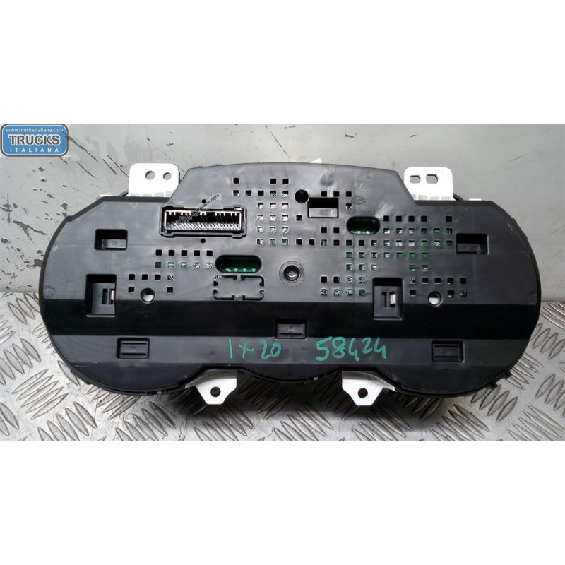 HYUNDAI QUADRO STRUMENTI HYUNDAI ix20 2010> usato