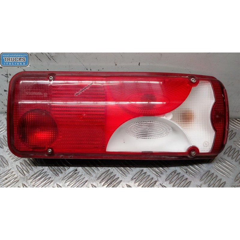 MERCEDES-BENZ van FARO POSTERIORE ESTERNO DESTRO MERCEDES-BENZ van Sprinter 2009>2013 usato