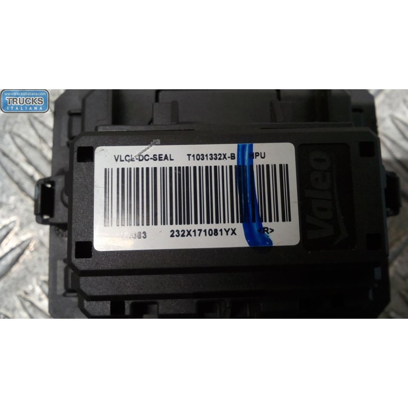 OPEL van CENTRALINE VARIE A OPEL van Vivaro B 2014> usato