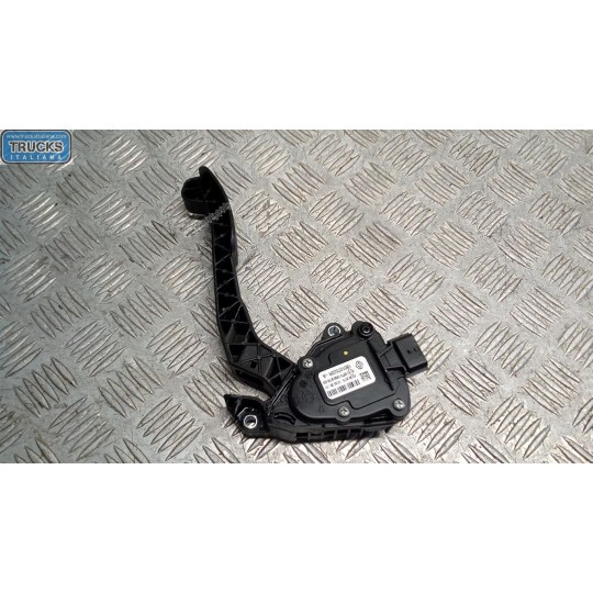 PEDALE ACCELERAZIONE ELETTRONICO RENAULT van Master 2014>2019 usato