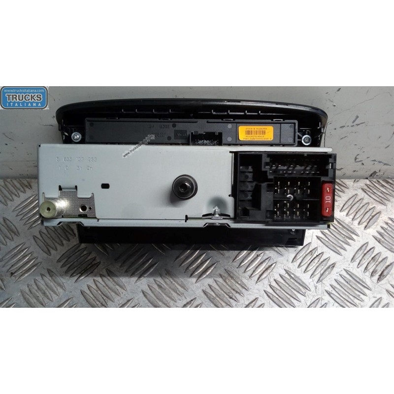 LANCIA AUTORADIO LANCIA Ypsilon 2011>2015 usato