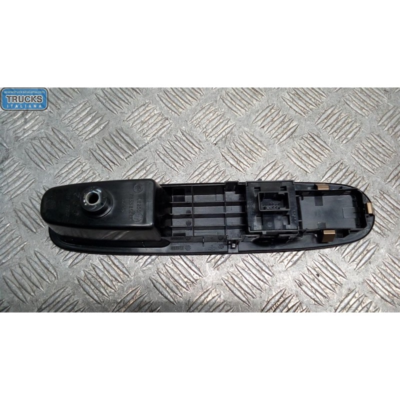 LANCIA VARIOUS SWITCHES AND BUTTONS A
 LANCIA Ypsilon 2011>2015 used