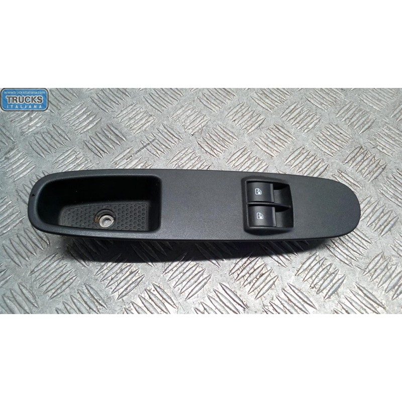 LANCIA VARIOUS SWITCHES AND BUTTONS A
 LANCIA Ypsilon 2011>2015 used