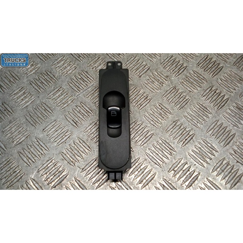 MERCEDES-BENZ van INTERRUTTORI E PULSANTI ALZAVETRI MERCEDES-BENZ van Sprinter 2009>2013 usato