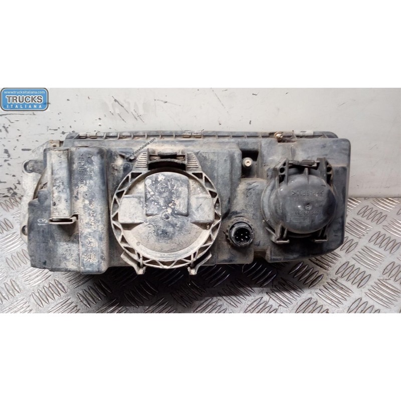 MERCEDES-BENZ truck RIGHT HEADLIGHT MERCEDES-BENZ truck Actros 1997>2003 used