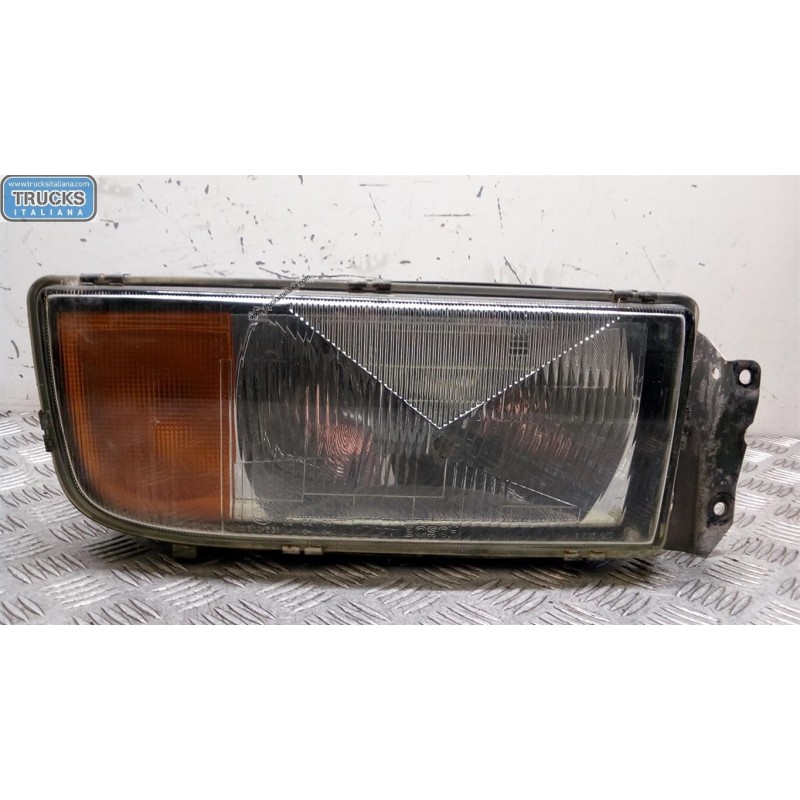 MERCEDES-BENZ truck RIGHT HEADLIGHT MERCEDES-BENZ truck Actros 1997>2003 used