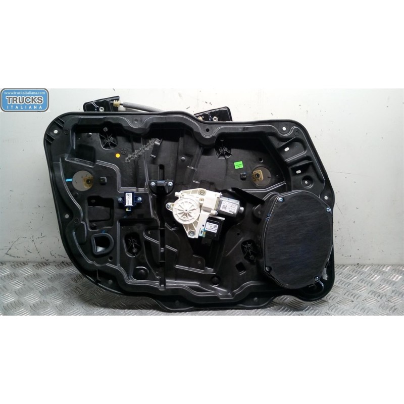 JEEP FRONT LEFT POWERED WINDOWS  JEEP Compass 2017> used