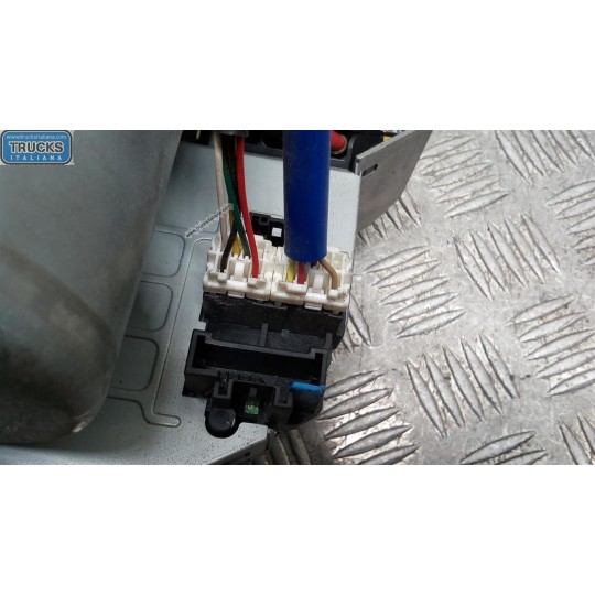 PIANTONE STERZO RENAULT Koleos 2008>2011 usato