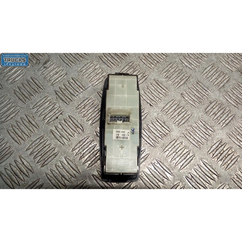 RENAULT VARIOUS SWITCHES AND BUTTONS A
 RENAULT Koleos 2008>2011 used