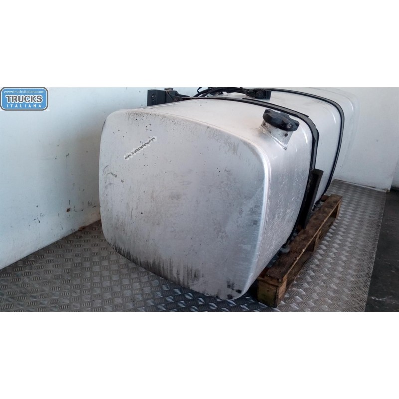 DAF SERBATOIO CARBURANTE DAF XF95 usato